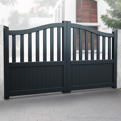 Aluminium Partial Privacy Driveway Gate - 50/50 Vertical Mixed Infill (Bell Curved Top) - Black